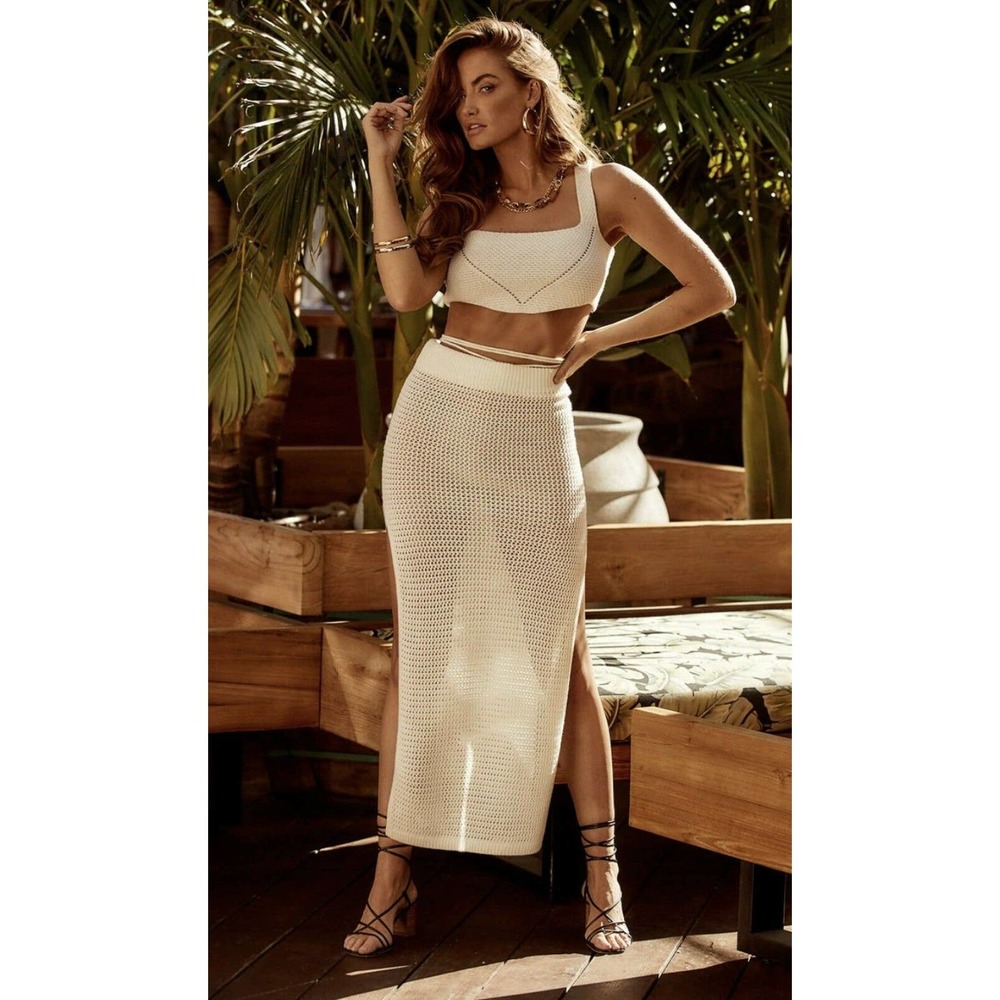 NWT 12th Tribe Liv Ivory Crochet Maxi Skirt Swimsuit Cover Up medium. Never worn